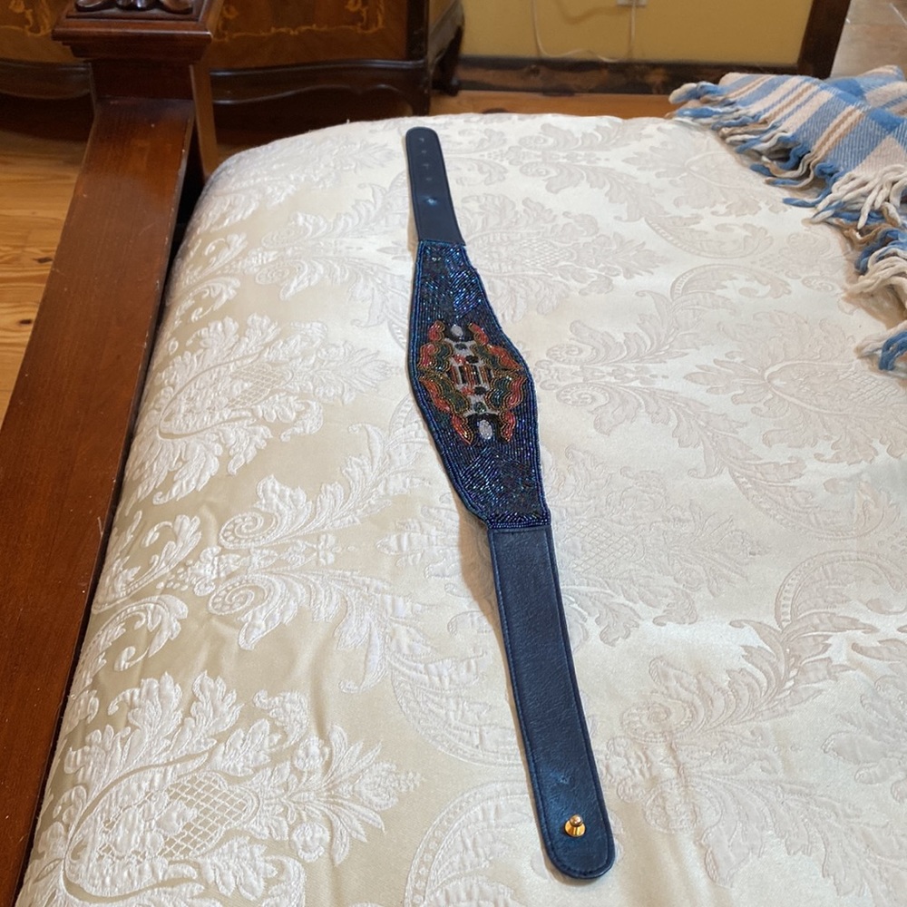 Vintage Leather and beaded belt - Picture 3 of 7